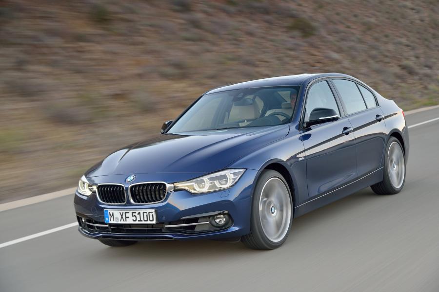  BMW 340i Sport Line 2015 года  (фото 2 из 47)